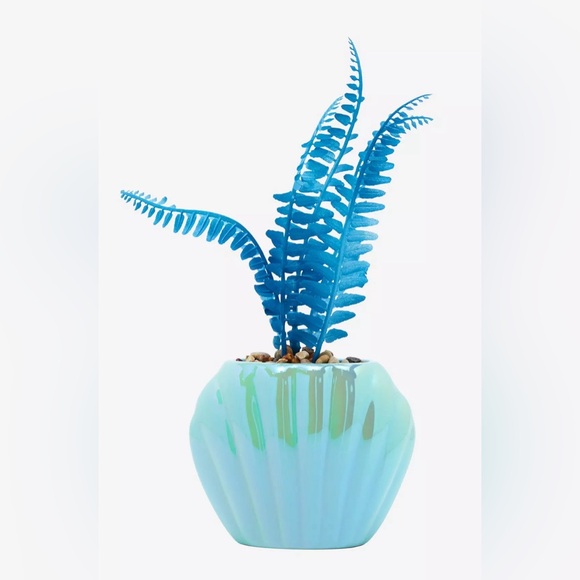 Disney The Little Mermaid Pearlized Seashell Faux Succulent Planter NEW - Picture 2 of 5